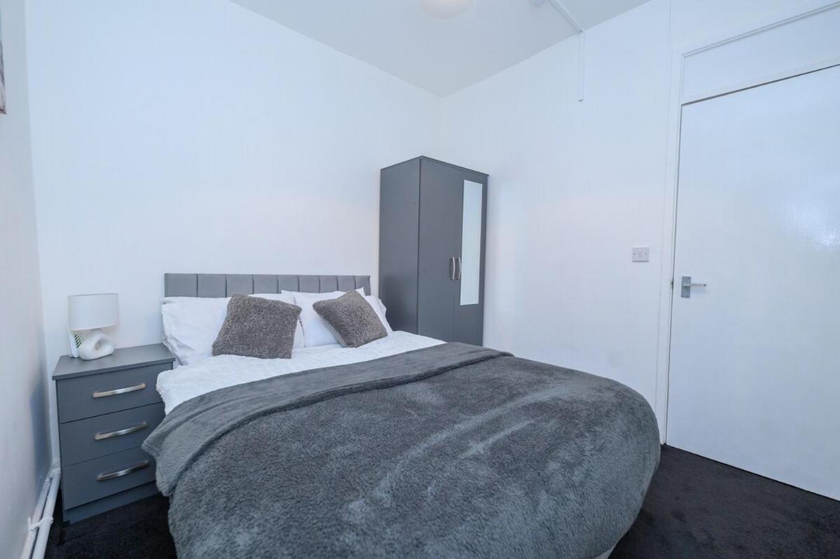 Furnished 1br With Free Parking And Wifi Apartment *